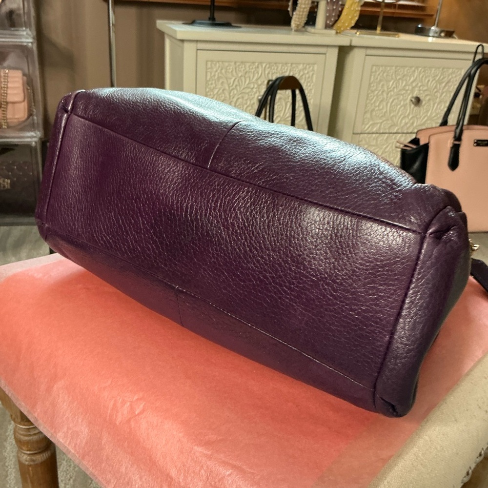 This is the Coach Edie 31 Pebbled Leather Shoulder Bag - Picture 10 of 13